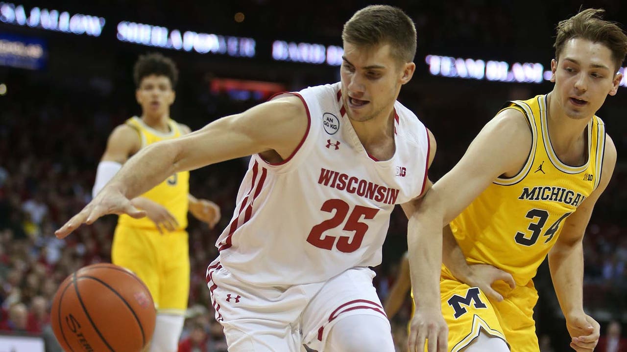 No. 17 Badgers survive, top Michigan 68-64